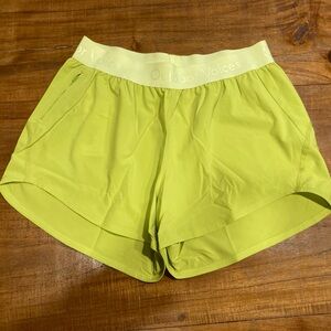 NWT Outdoor Voices 3” Relay Shorts/Aloe Color/Size S